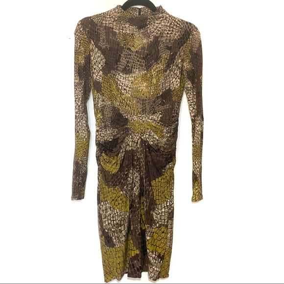 Worth Dresses & Skirts - Worth Printed Tight Fitted Ruched Mock Deck Dress